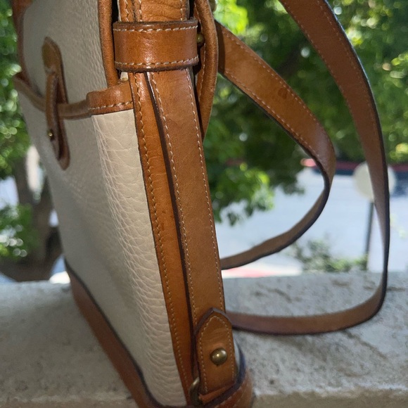 Leather crossbody bag - Picture 10 of 13
